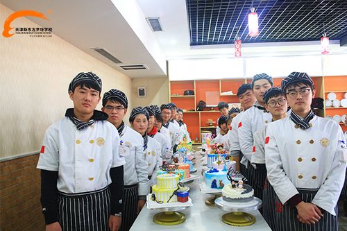 新东方烹饪学校学费一年多少钱，一年学费在5000元到10000元不等