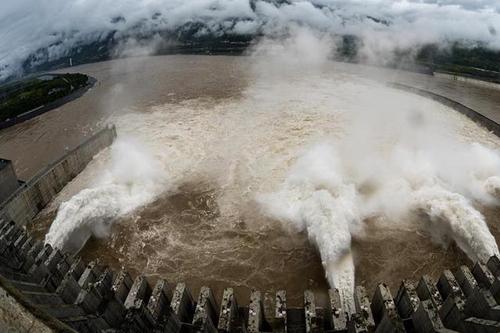 山洪是怎么形成的，是山上的水形成的地质灾害吗